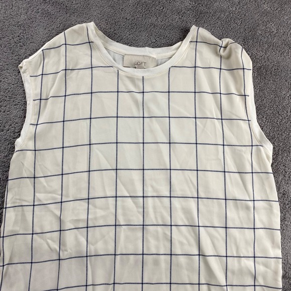 Ann Taylor LOFT Sleeveless Essential Shirt Womens Small Ivory Blue - Picture 10 of 11